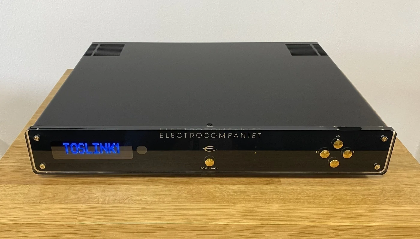 Electrocompaniet ECM 1 MKII High-End Audio síťový přehrávač/streamer, digitální předzesilovač a převodník/DAC černý
