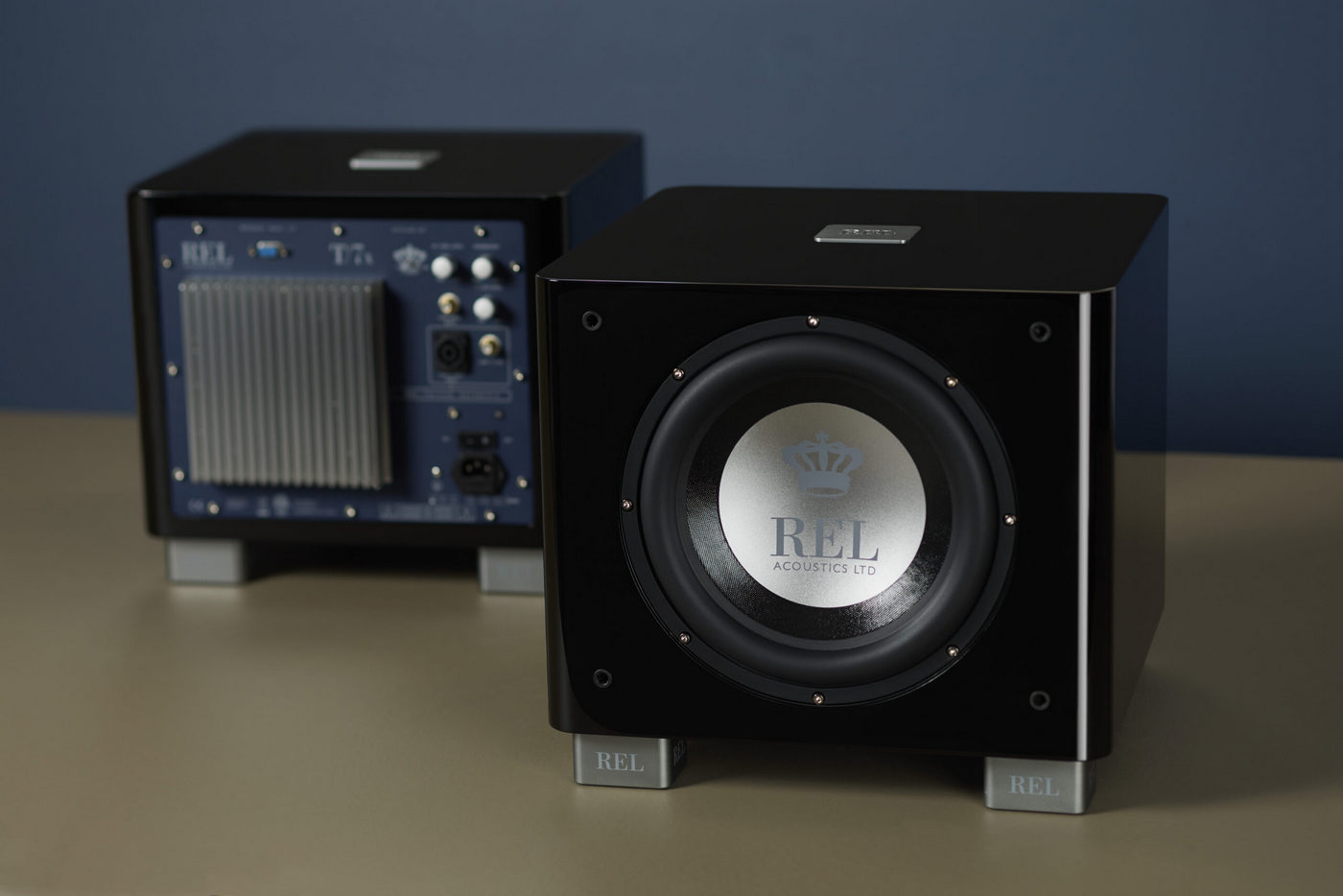 REL T/7x High-End Audio aktivní subwoofer černý