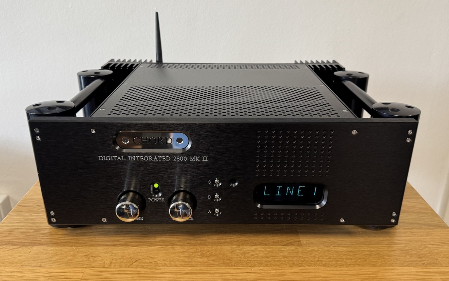 Chord CPM 2800 MKII High-End Audio integrovaný zesilovač, D/A převodník černý