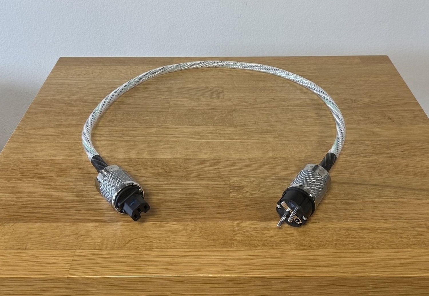 Nordost Valhalla 2 high-endový napájecí kabel C15 NCF 1 m