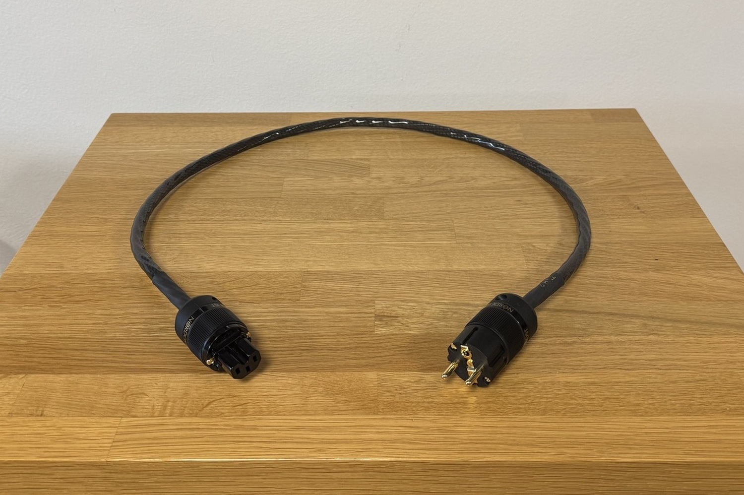 Nordost Tyr 2 high-endový napájecí kabel C15 v délce 1 m