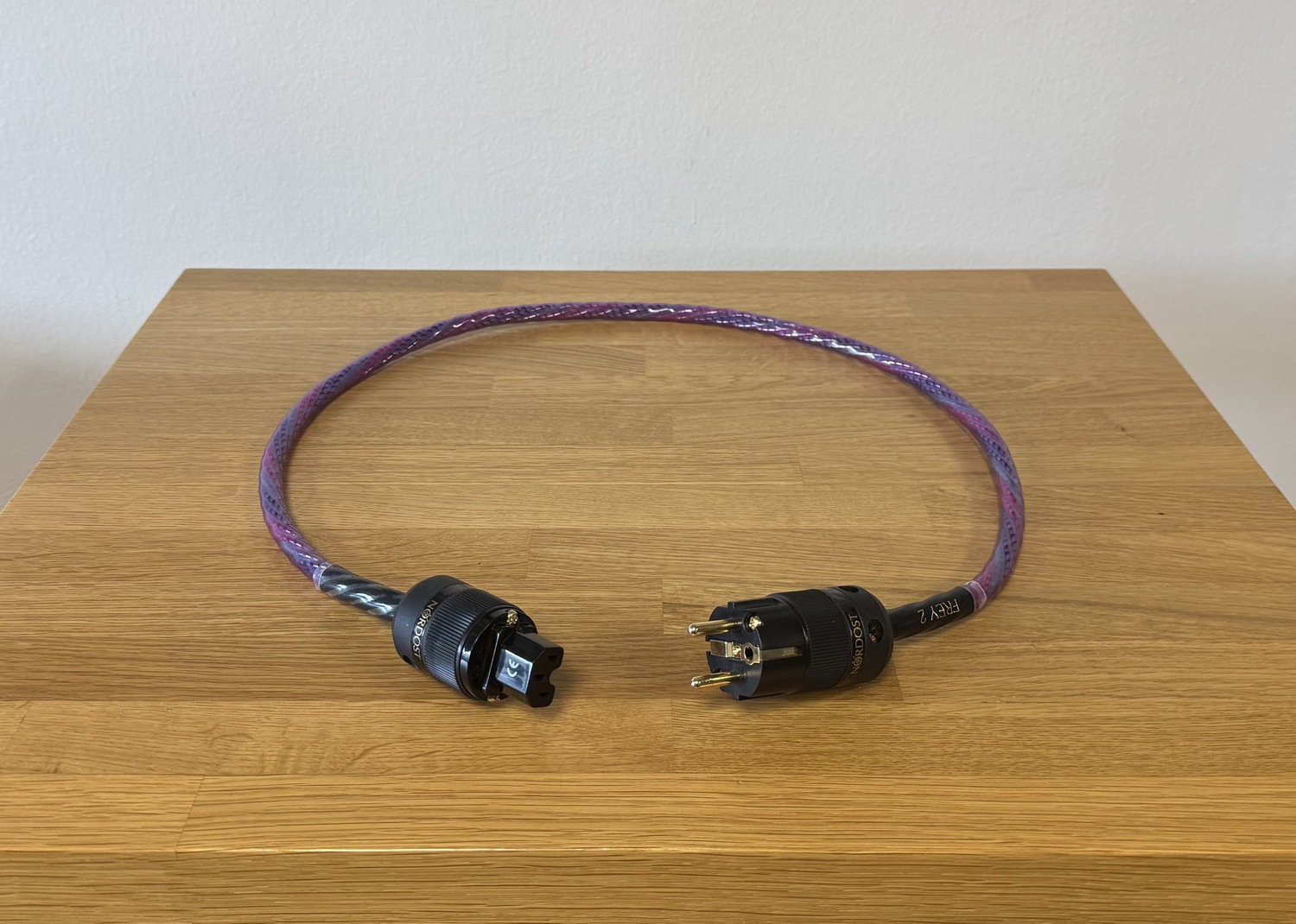 Nordost Frey 2 high-endový napájecí kabel C15 v délce 1 m