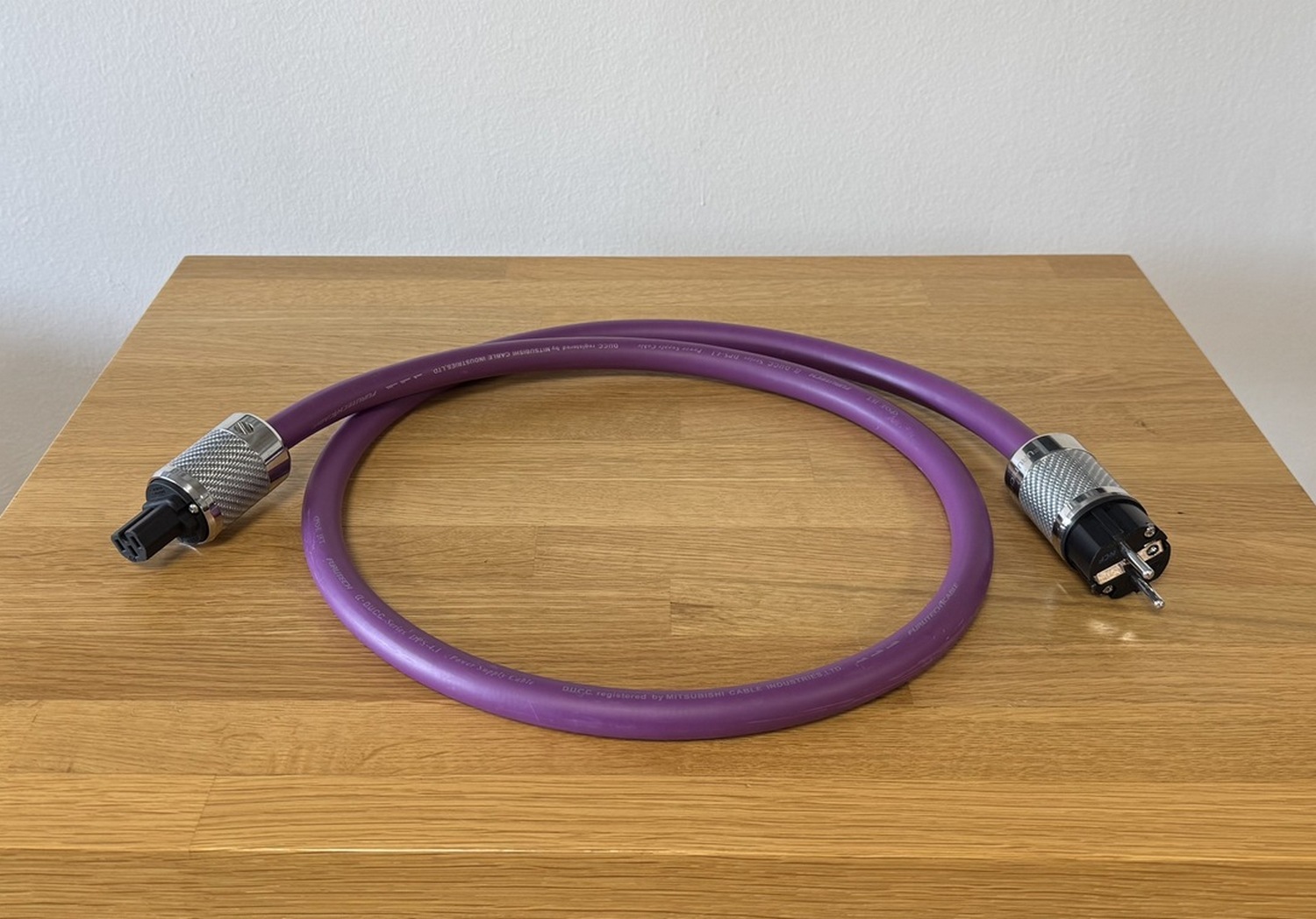Furutech DPS-4.1 Alpha-OCC-eDUCC high-endový napájecí kabel C15 NCF 1,5 m