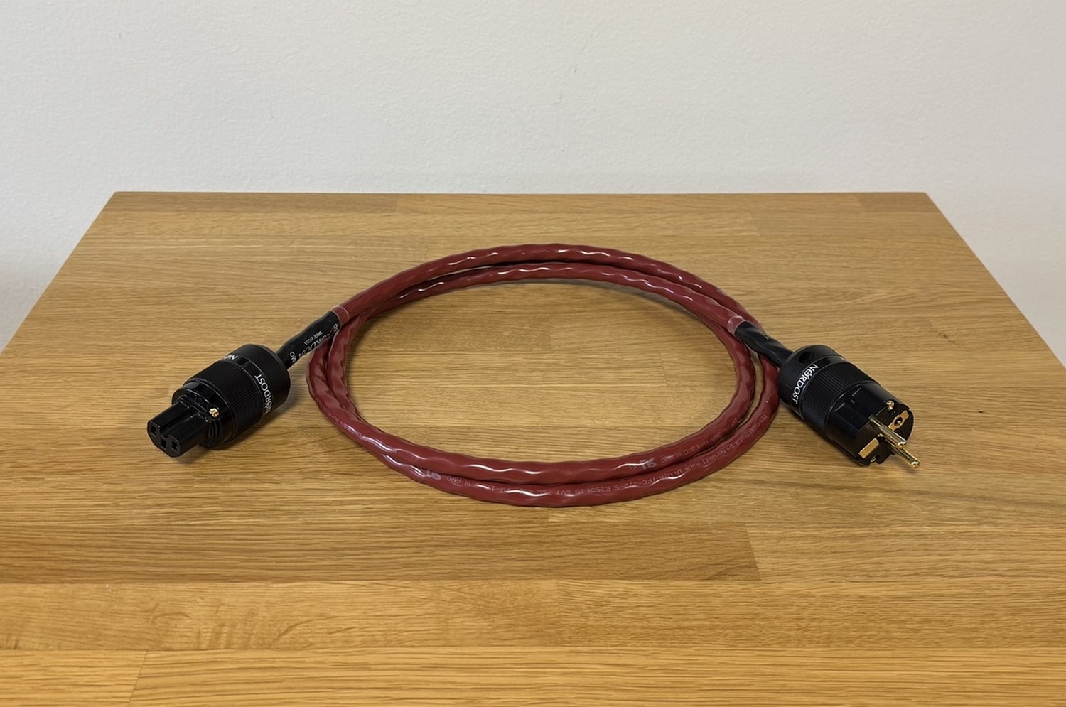 Nordost Red Dawn high-endový napájecí kabel C15 2 m