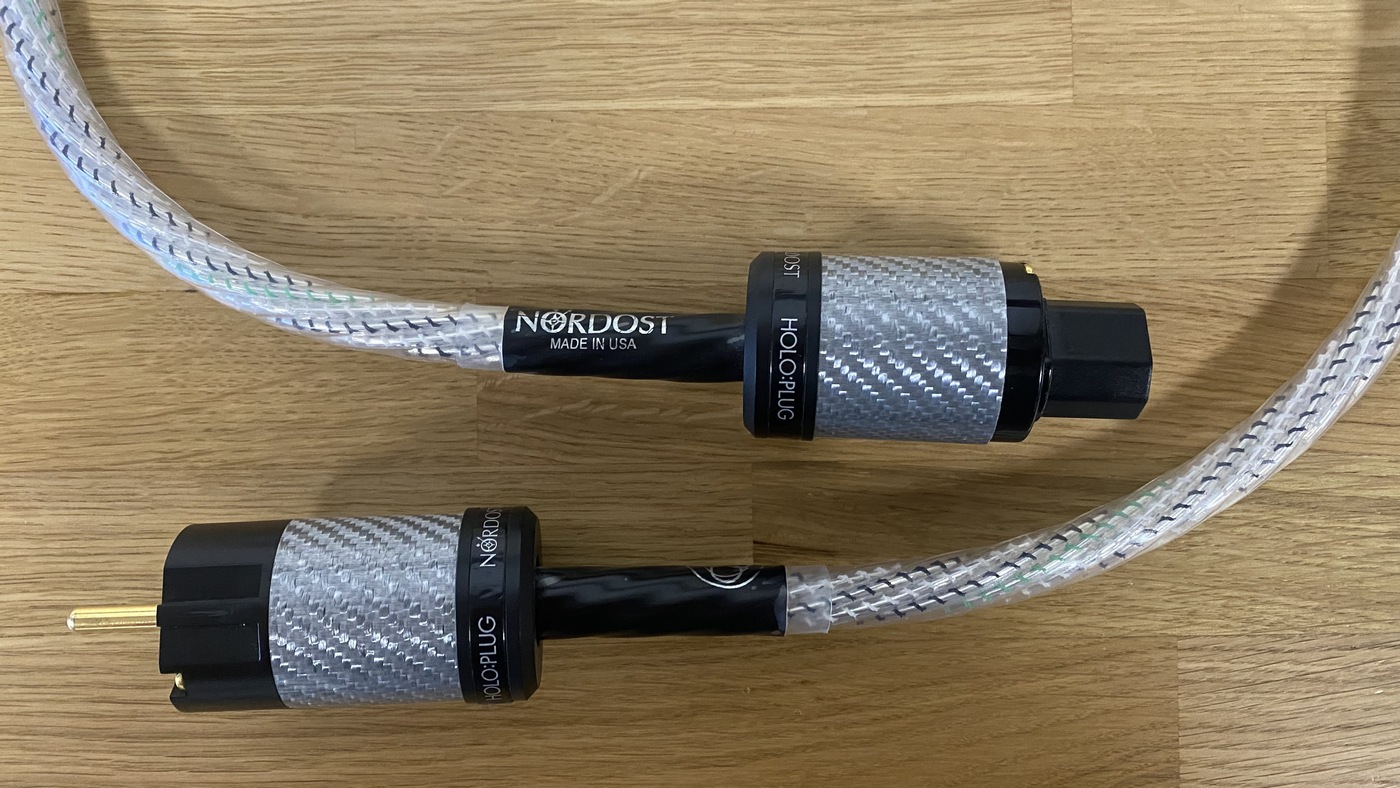 Nordost Valhalla 2 High-End Audio napájecí kabel C15 1 m