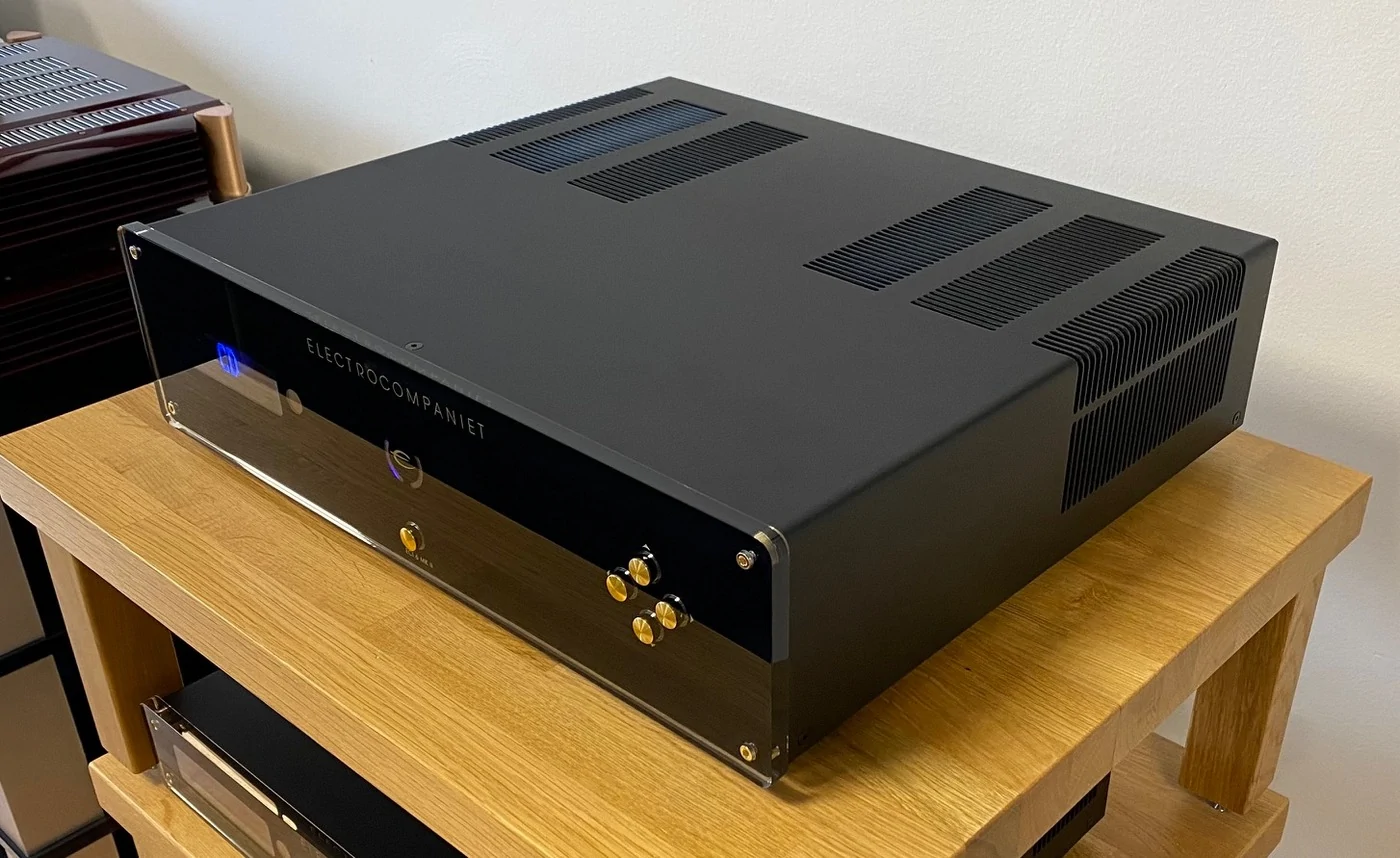 Electrocompaniet ECI 6 MKII High-End Audio integrovaný zesilovač černý