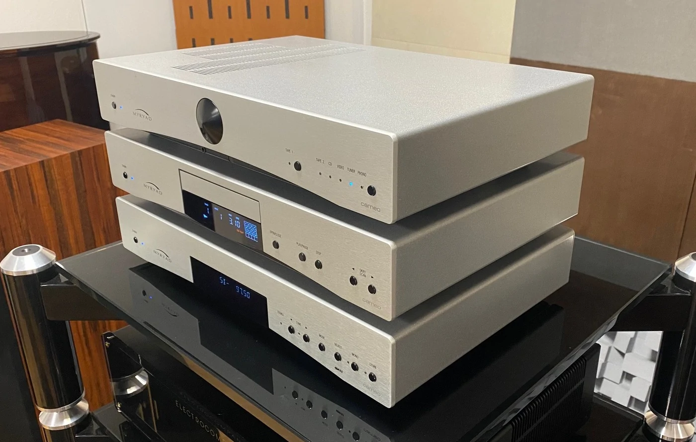 MYRYAD Cameo High-End Audio set - integrovaný zesilovač, CD přehrávač a tuner stříbrná