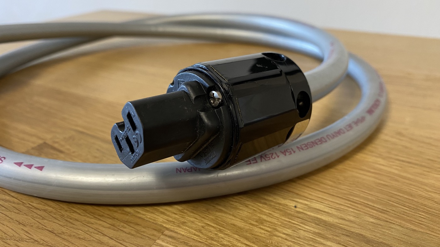 Acrolink 7N-PC4030 Anniversario High-End Audio napájecí kabel C15 1,5 m