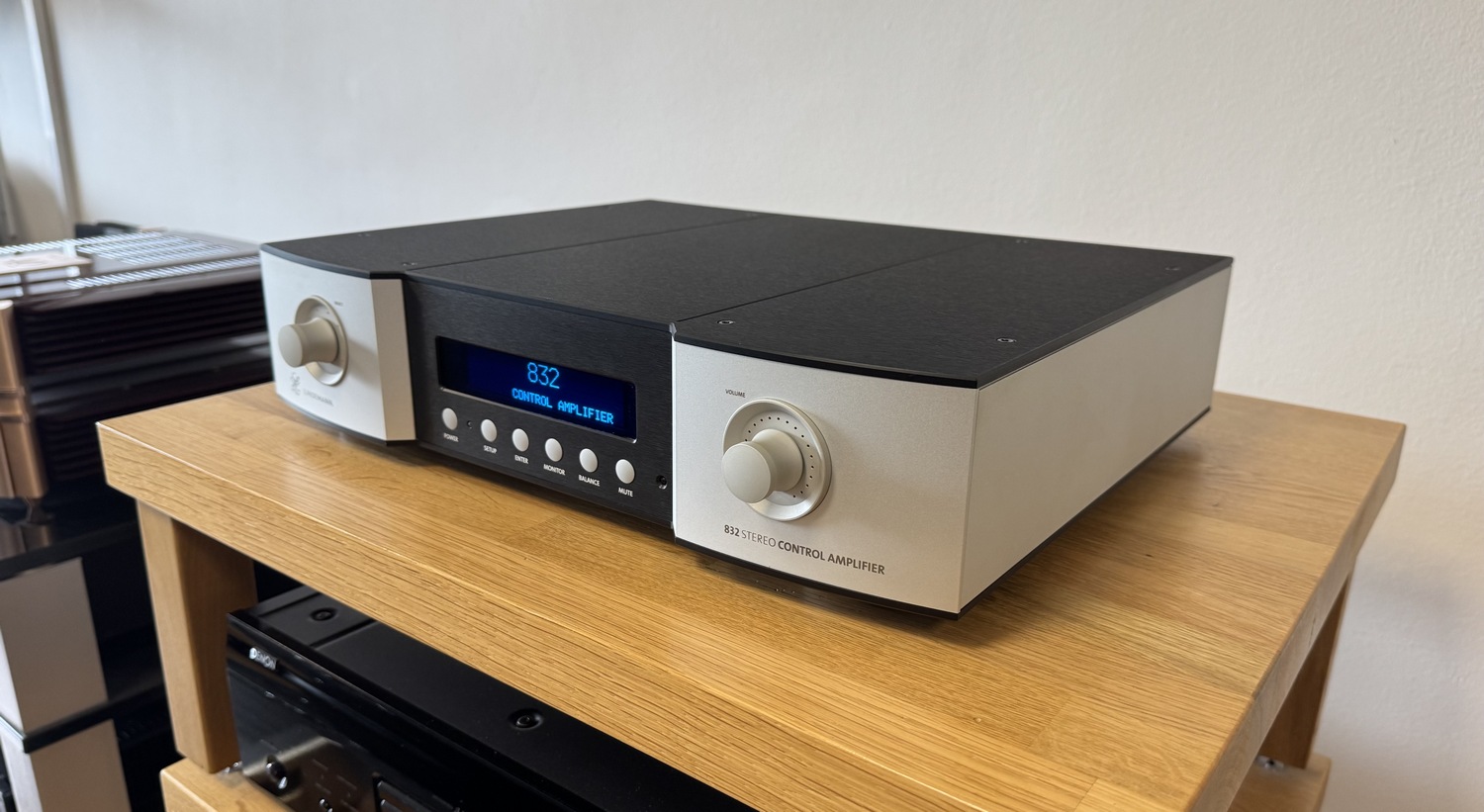 Lindemann 832 High-End Audio analogový předzesilovač