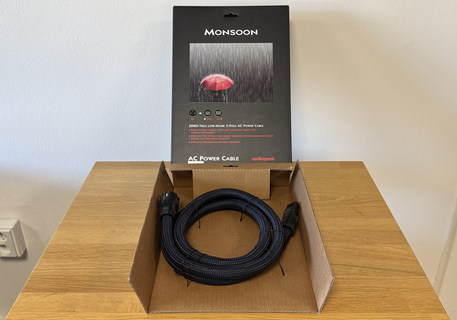 Audioquest Monsoon high-endový napájecí kabel C13 délka 2 m