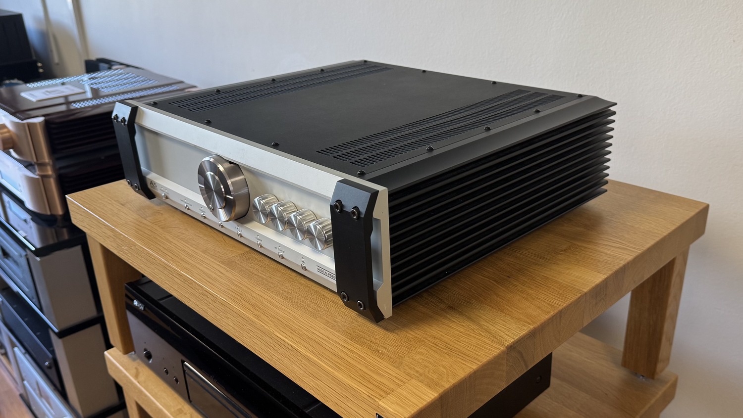 Musical Fidelity A5 high-endový integrovaný zesilovač