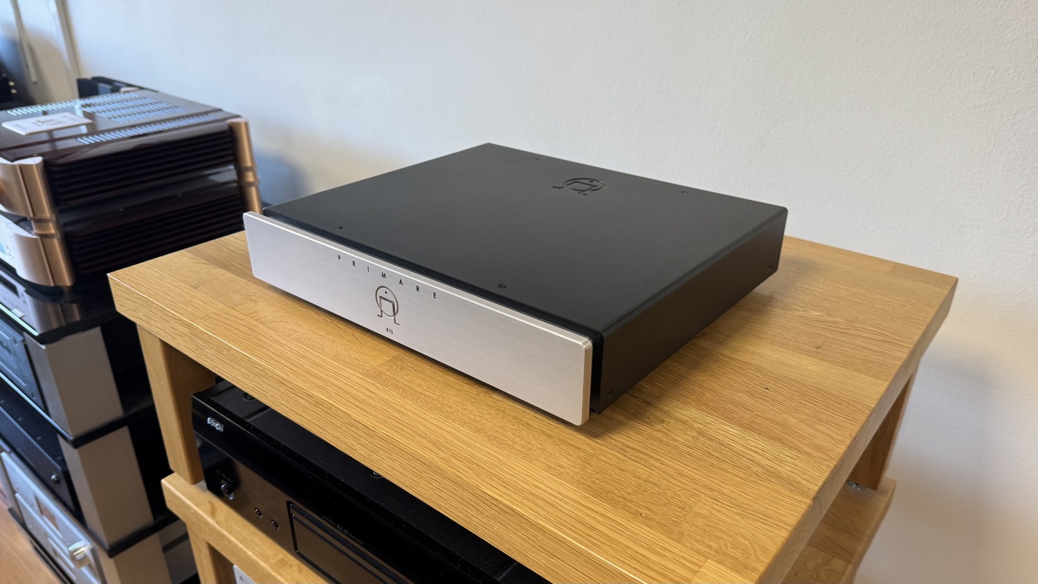 Primare R15 high-endový gramofonový MM/MC předzesilovač