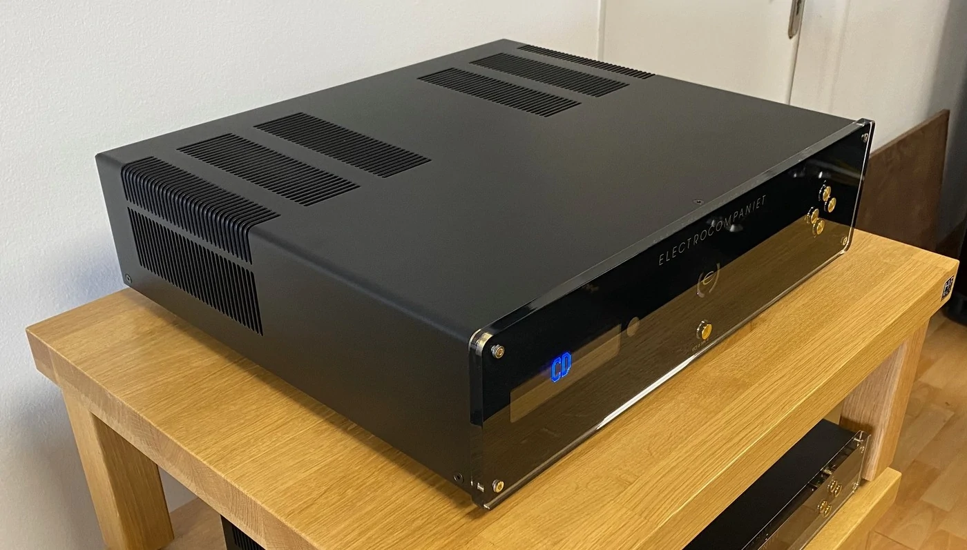 Electrocompaniet ECI 6 MKII High-End Audio integrovaný zesilovač černý