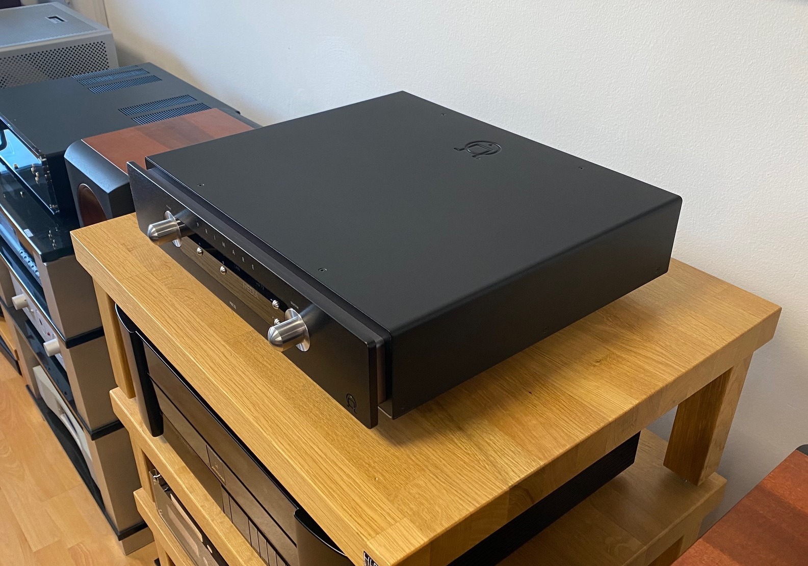 Primare PRE 32 High-End Audio předzesilovač, síťový přehrávač/streamer a převodník/DAC černý + MM30 Media Modul