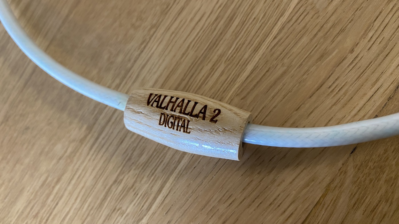 Nordost Valhalla 2 High-End Audio AES/EBU digitalní XLR kabel 1 m
