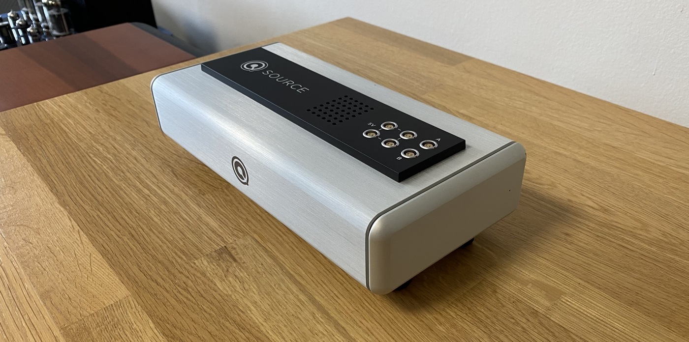 Nordost QSource High-End Audio lineární napájecí základna
