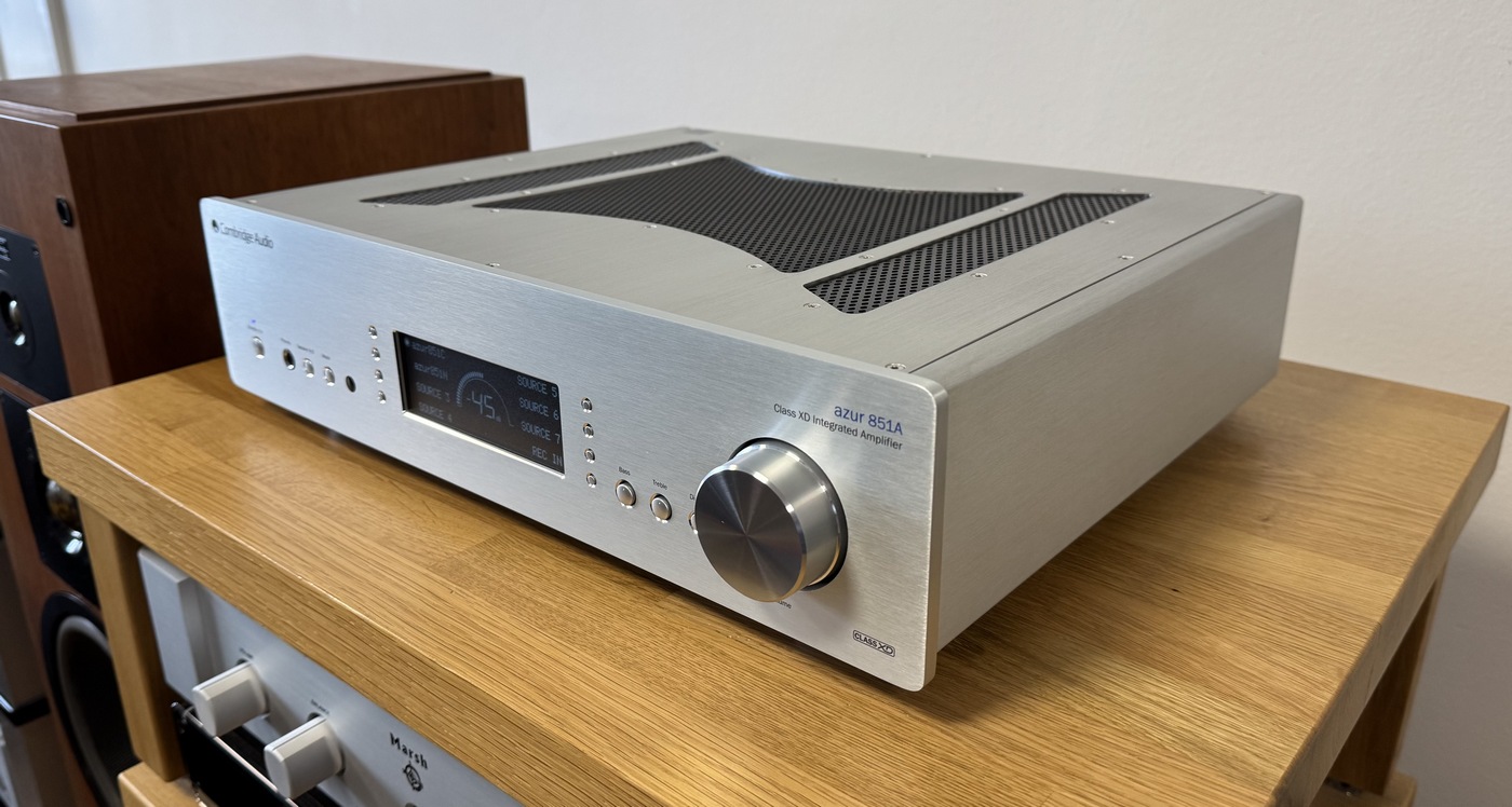 Cambridge Audio Azur 851A integrovaný zesilovač stříbrný