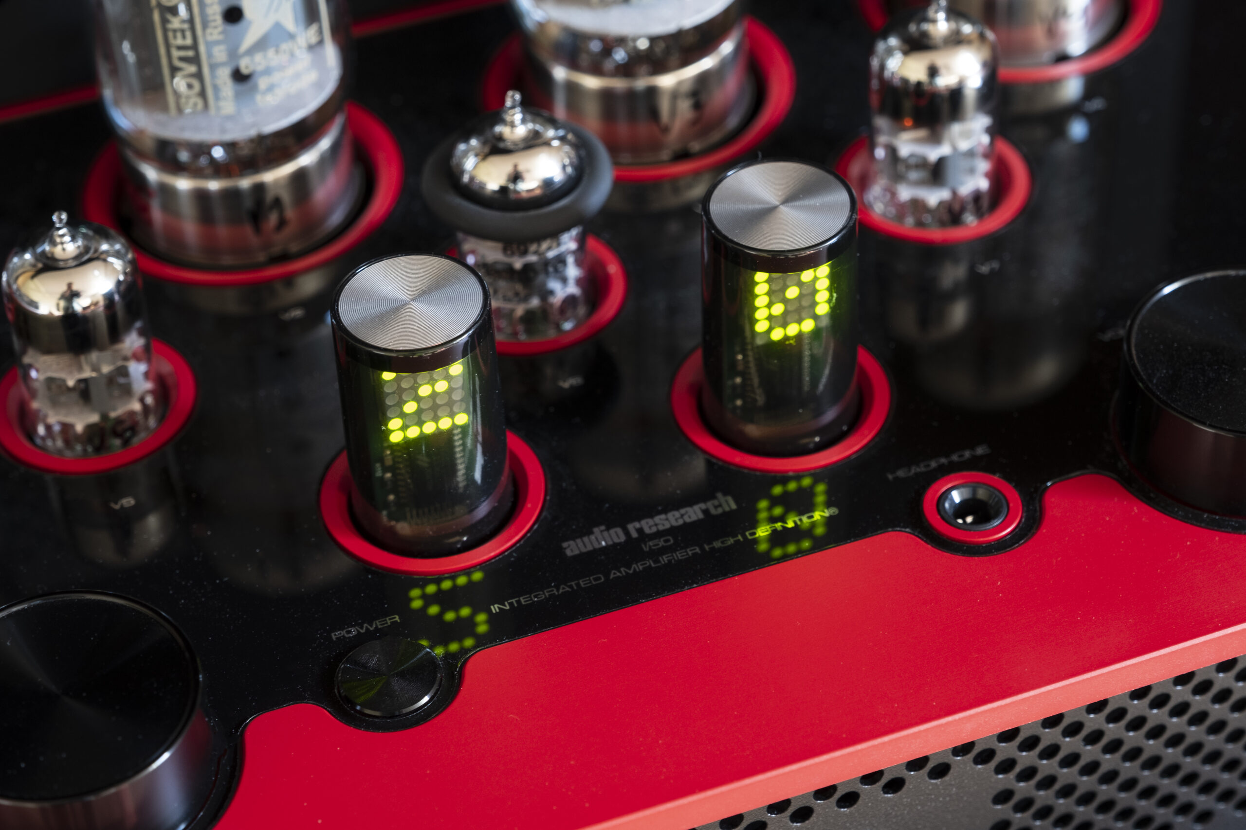 Audio Research I/50 high-endový lampový integrovaný zesilovač červený