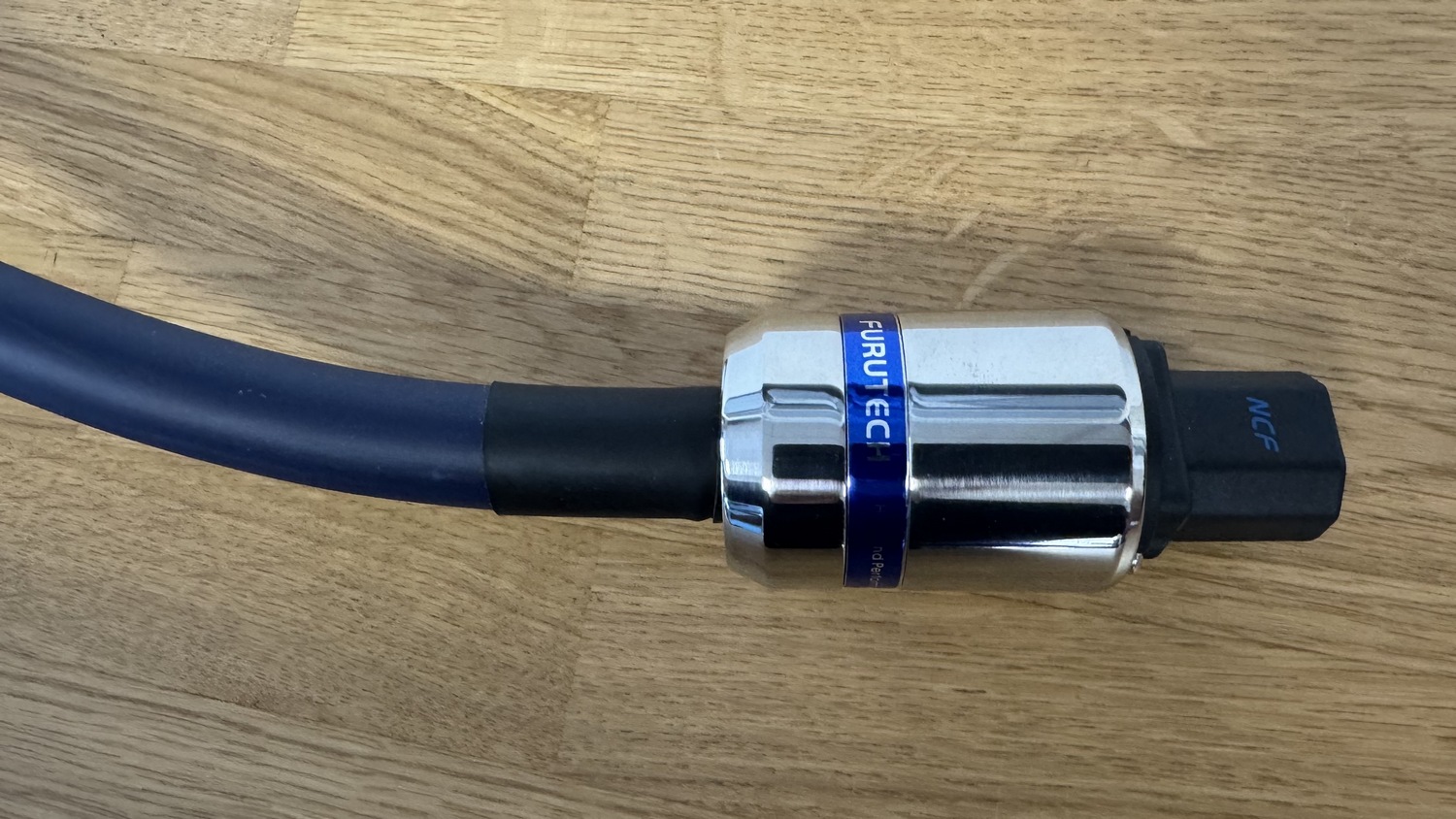 Furutech FP-S55N high-endový napájecí kabel C15 NCF 2 m