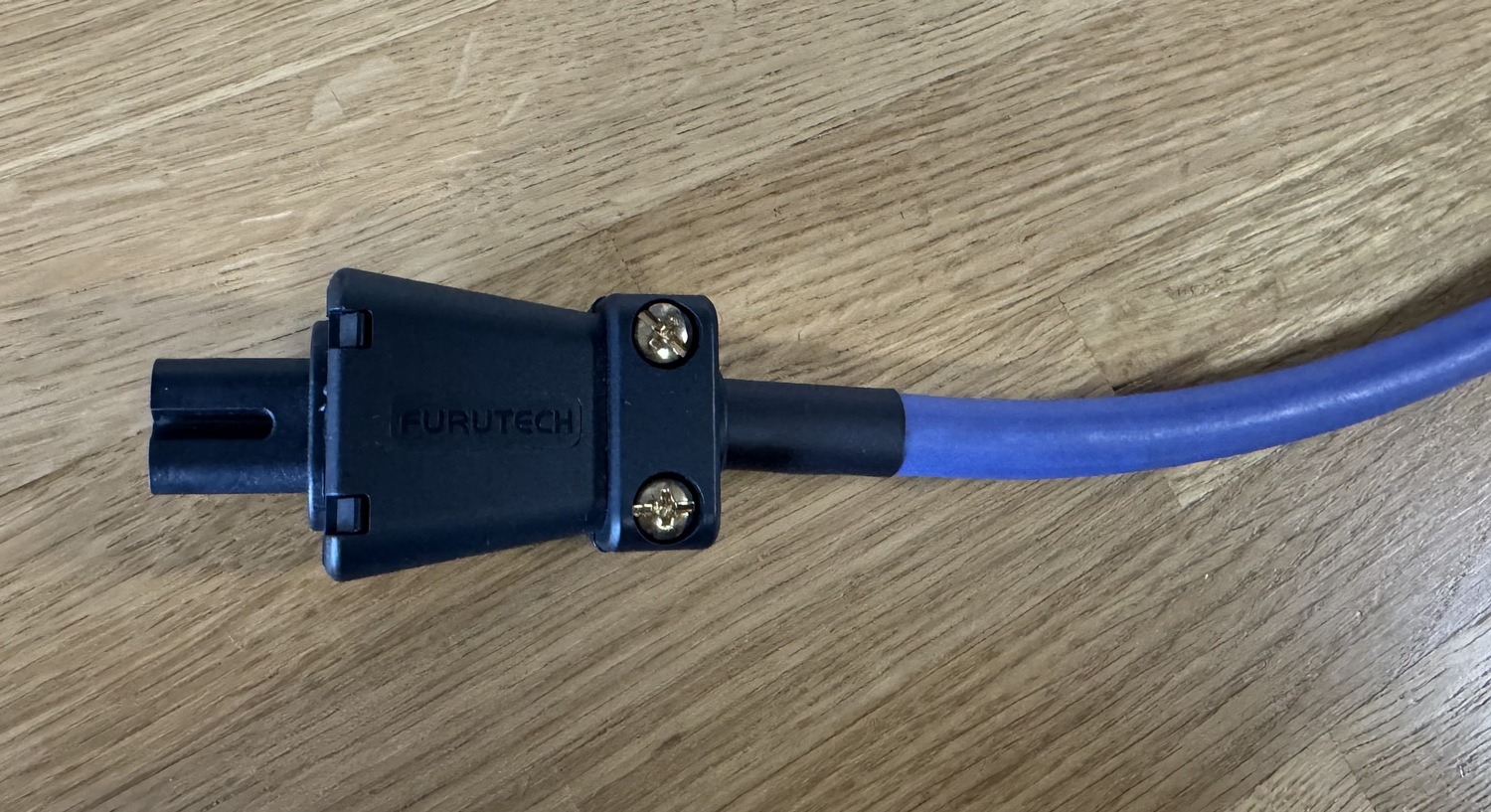 Kimber Kable PK14 high-endový napájecí kabel C7 v délce 1 m