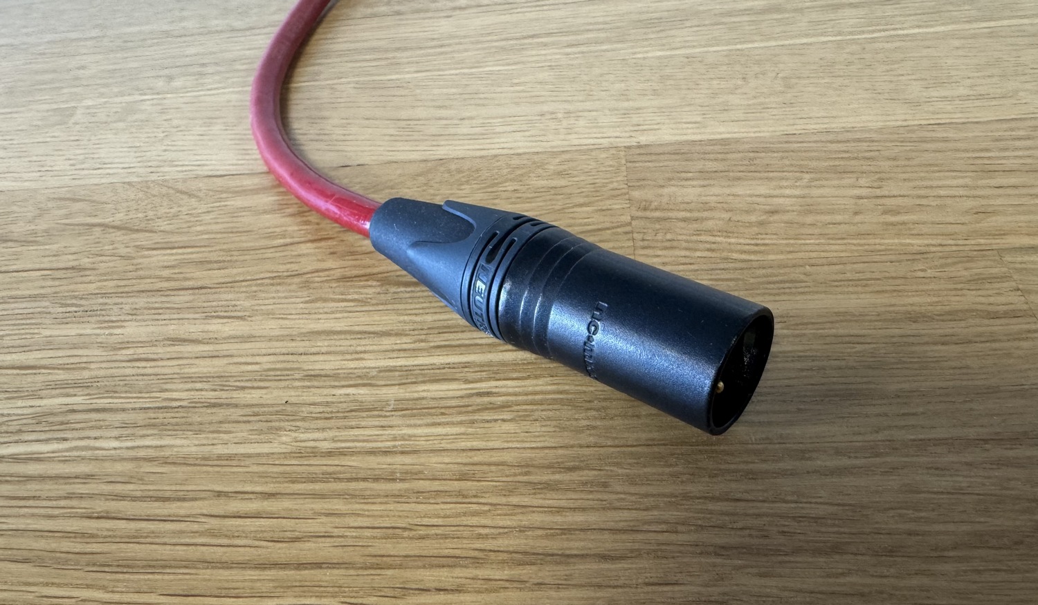 Van Den Hul Thunderline high-endový AES/EBU digitální XLR kabel 0,6 m