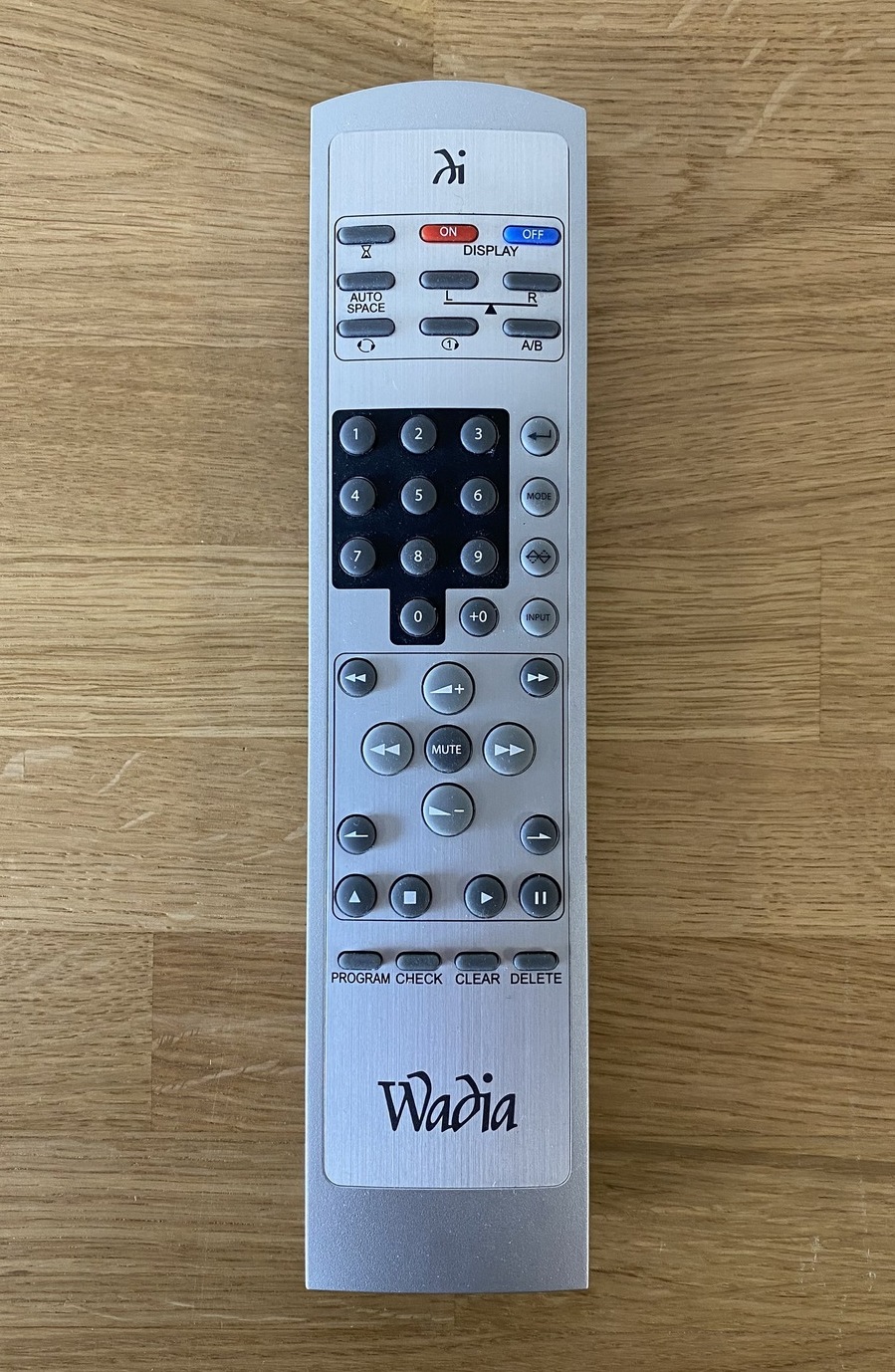 Wadia 302 High-End Audio CD přehrávač/player černý