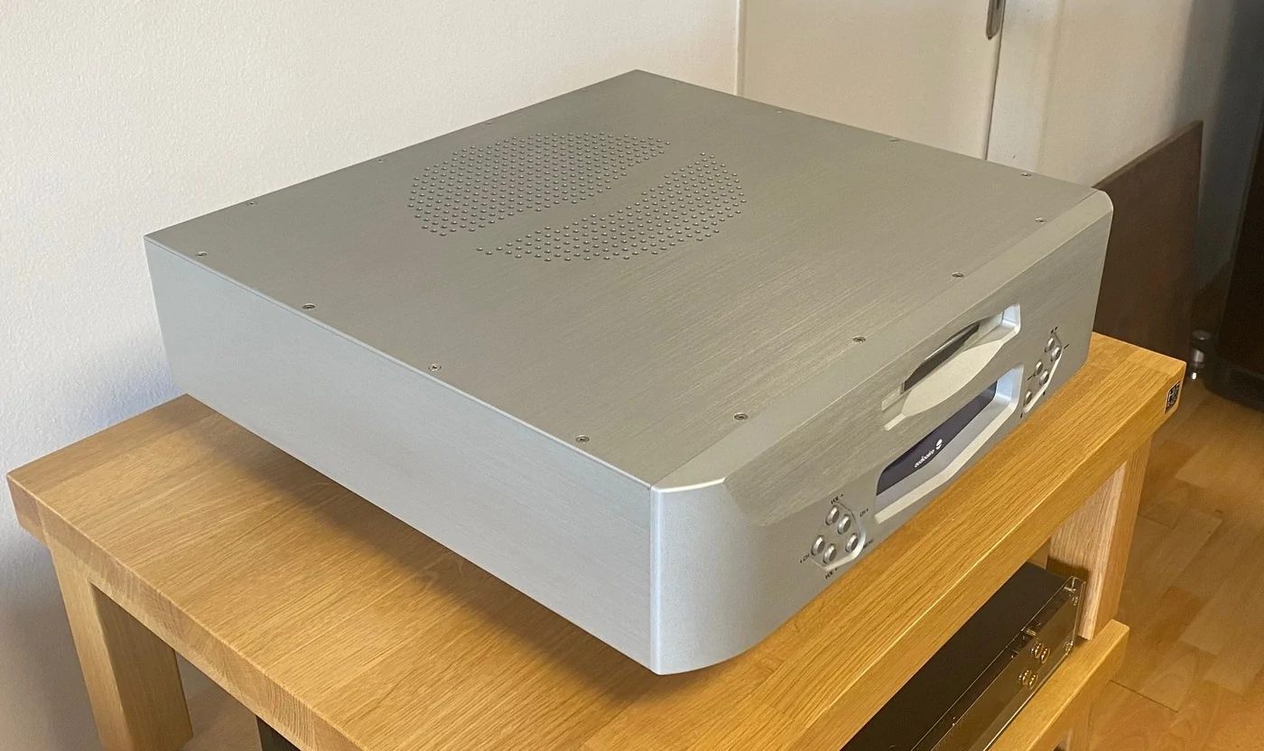 Audio Aero Prestige Signature Edition SACD2 High-End Audio SACD/CD přehrávač, převodník/DAC, analogový a digitální předzesilovač stříbrné