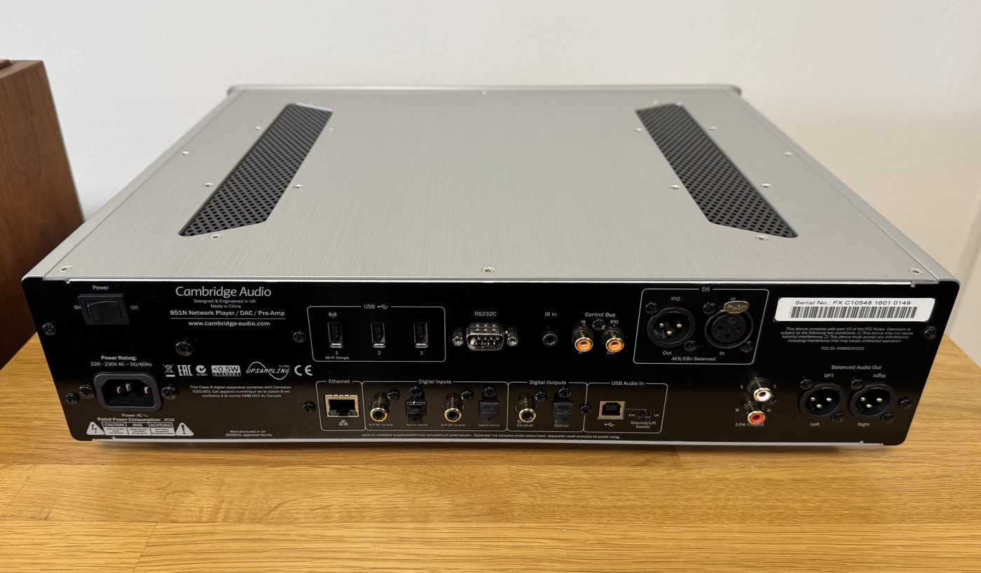 Cambridge Audio Azur 851N síťový přehrávač/streamer/digitální předzesilovač a D/A převodník stříbrný