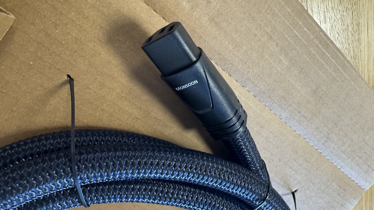 Audioquest Monsoon high-endový napájecí kabel C13 délka 2 m