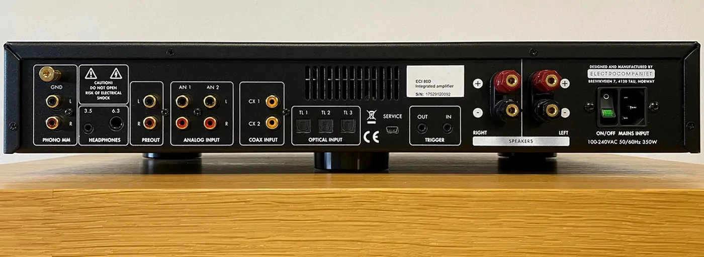 Electrocompaniet ECI 80D High-End Audio integrovaný zesilovač, phono/gramofonový MM předzesilovač a převodník/DAC černý