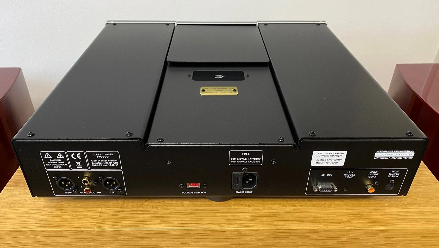 Electrocompaniet EMC 1 MKV High-End Audio referenční CD přehrávač černý