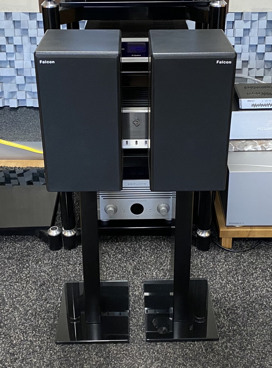 Falcon R.A.M. Studio 20 High-End Audio regálové/stojanové repro/reproduktory/reprosoustavy evropský ořech