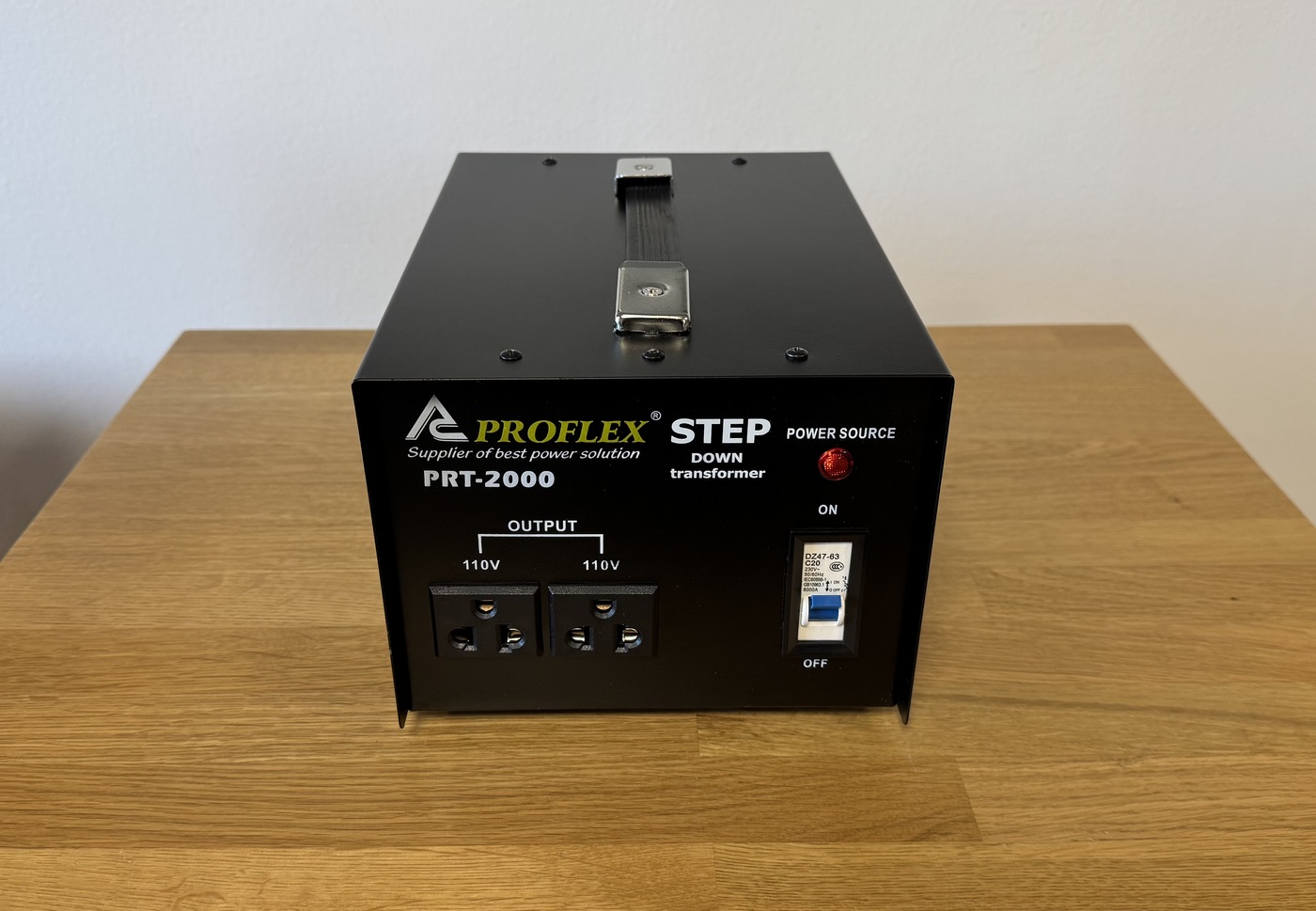 Arcam SA20 High-End Audio integrovaný zesilovač, DAC, včetně phono MM 