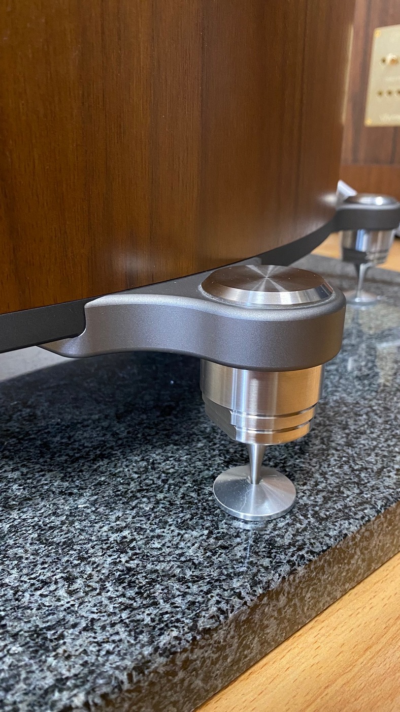 Falcon Acoustics Reference GC6500R High-End Audio sloupové repro/reproduktory/reprosoustavy evropský ořech