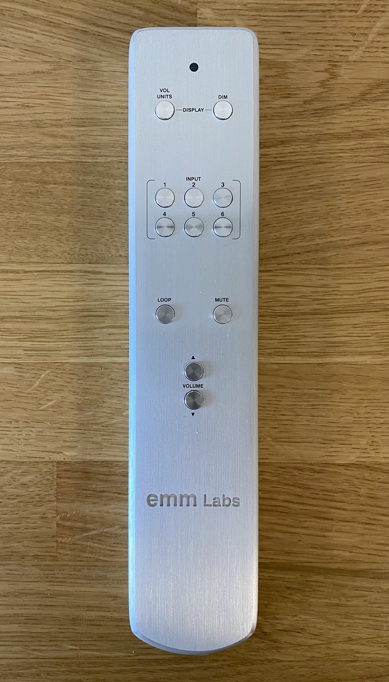 EMM Labs PRE2 High-End Audio referenční analogový předzesilovač stříbrný