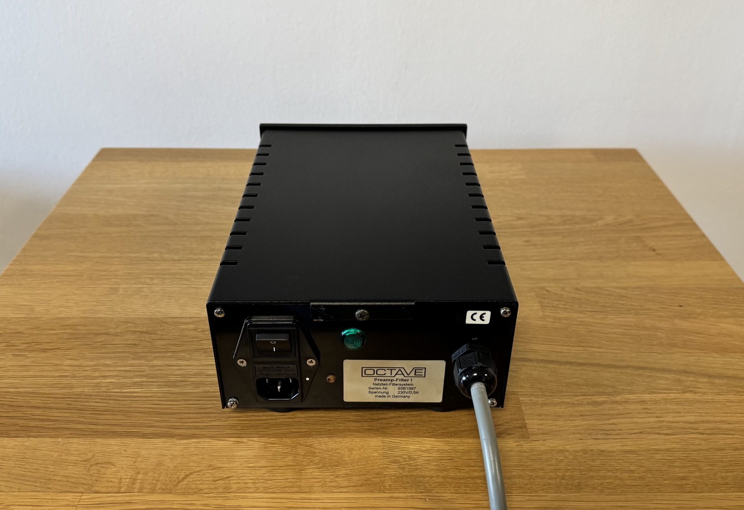 Octave HP 500 MKIII high-endový lampový předzesilovač černý