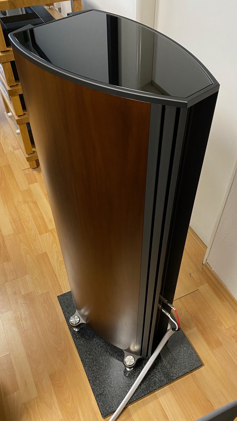 Falcon Acoustics Reference GC6500R High-End Audio sloupové repro/reproduktory/reprosoustavy evropský ořech