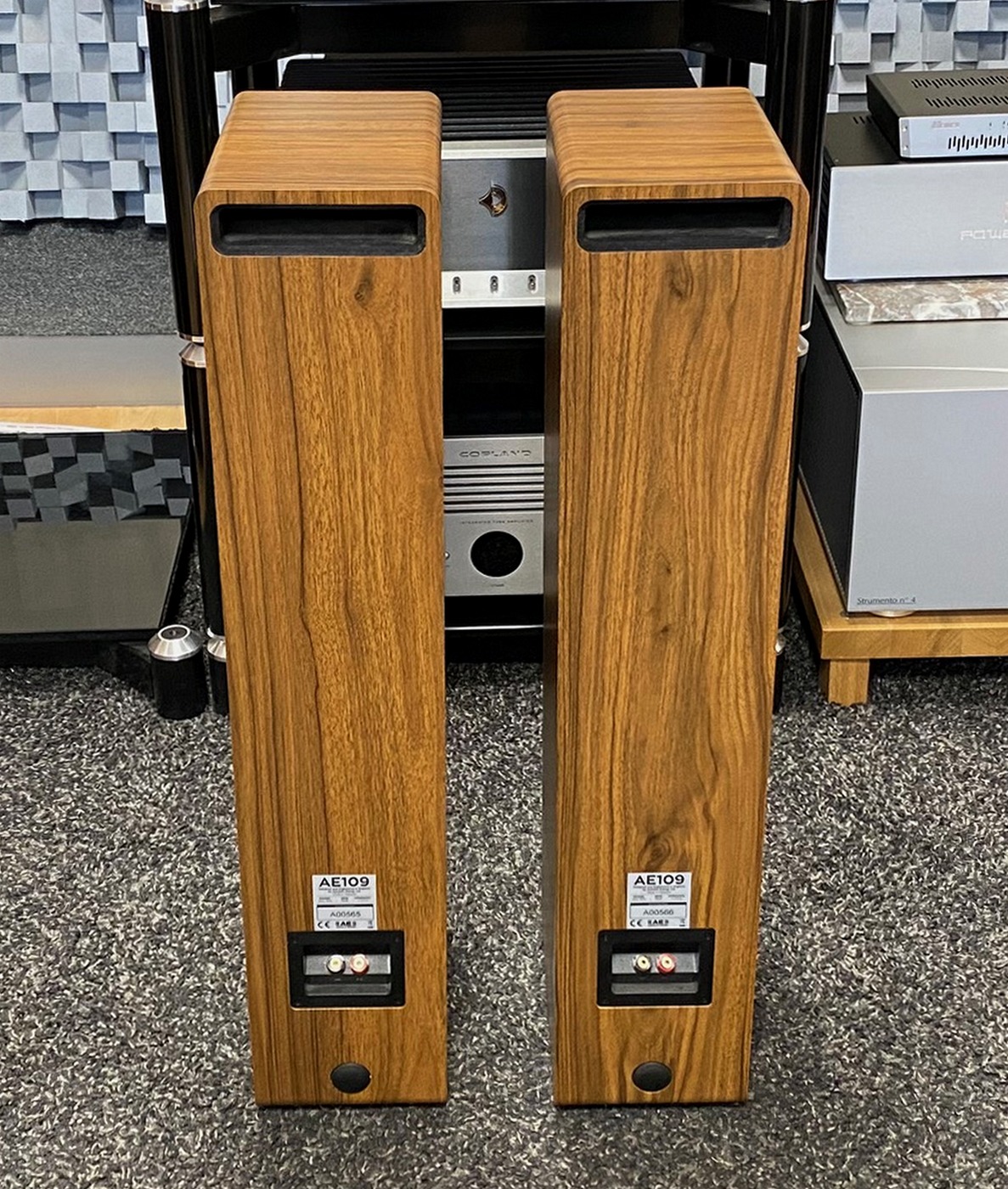 Acoustic Energy AE109 Hi-Fi Audio sloupové/podlahové repro/reproduktory/reprosoustavy ořech