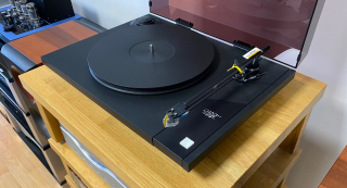 MoFi StudioDeck+ High-End Audio gramofon černý + přenoska StudioTracker