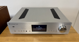 Cambridge Audio Azur 851N síťový přehrávač/streamer/digitální předzesilovač a D/A převodník stříbrný