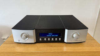Lindemann 832 High-End Audio analogový předzesilovač