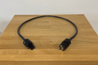 Nordost Tyr 2 high-endový napájecí kabel C15 v délce 1 m