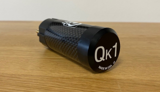 Nordost QRT QK1 High-End Audio zásuvný modul AC Line Harmonizer s Quantum Resonant Technology